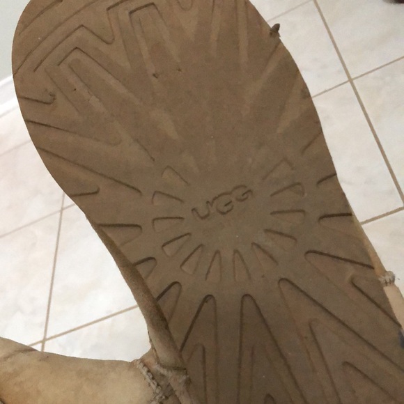 UGG classic mini in sand - Picture 12 of 12